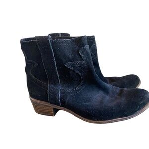 ⭐️ Lucky Brand Terra Booties Western Suede Moto
